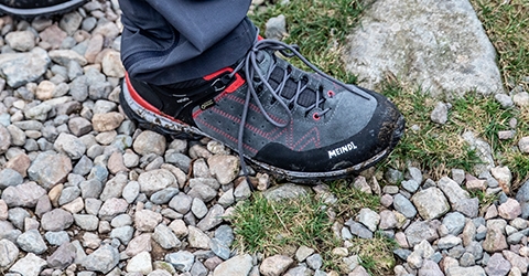 cotswold outdoor walking shoes