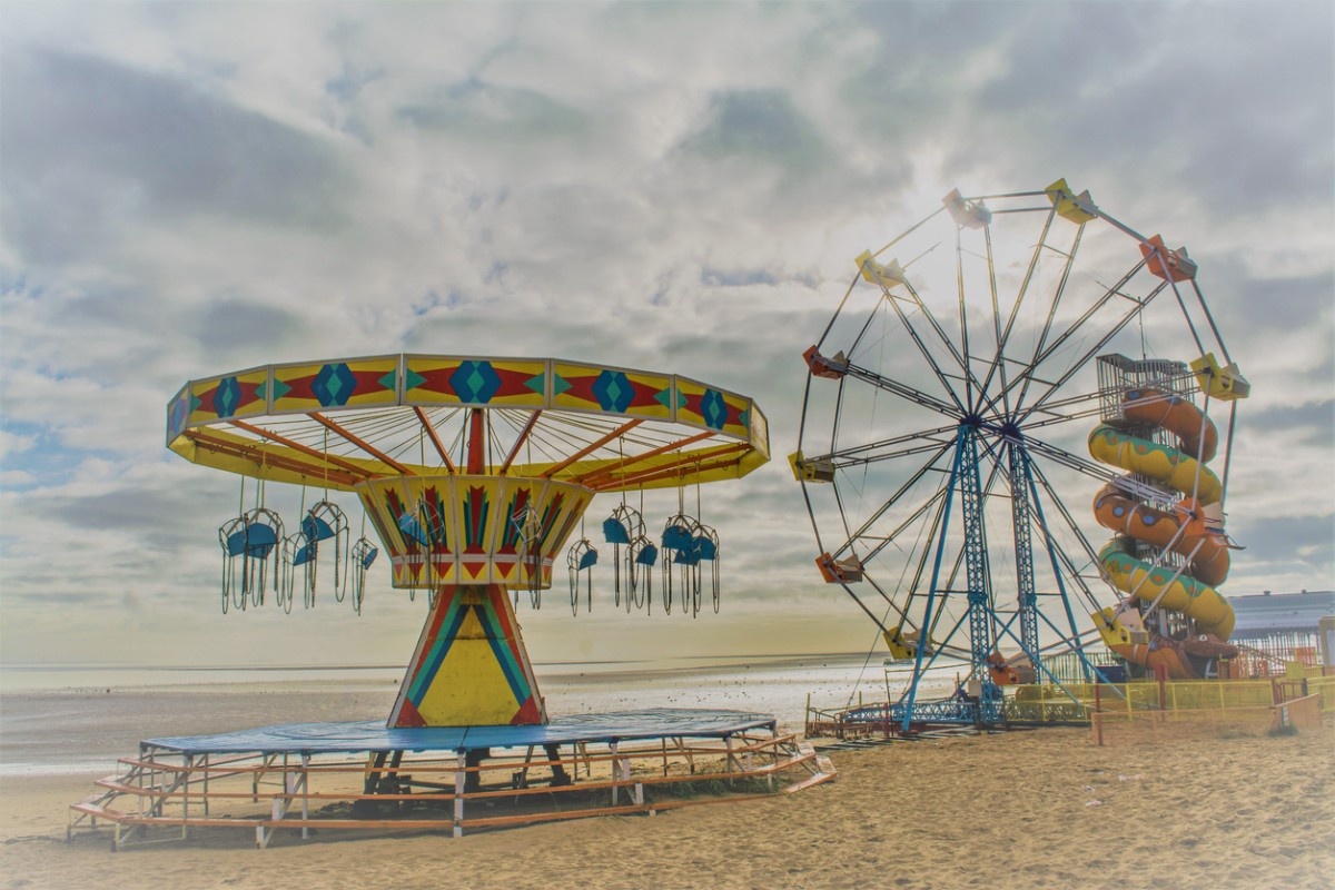 Rides at Cleethorpes beach