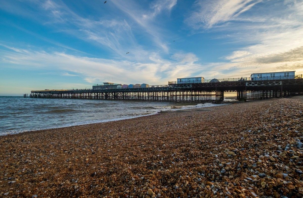 Hastings beach pier