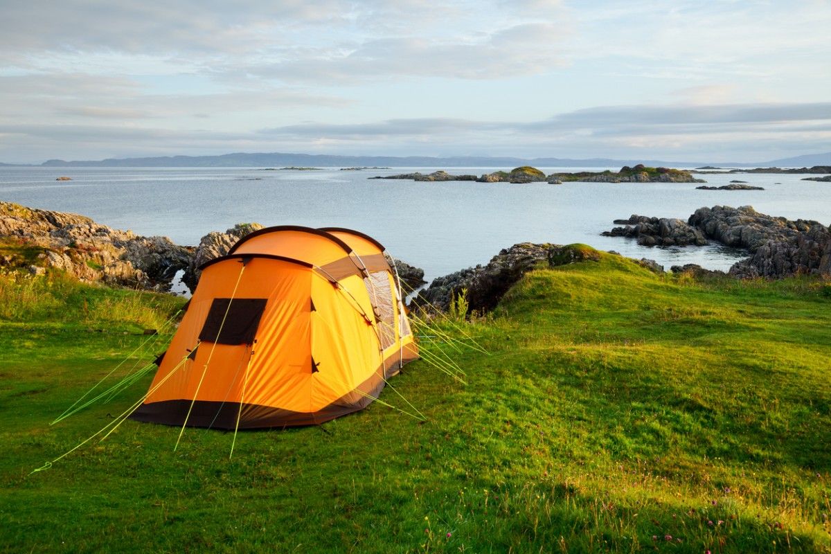 A tent on the coast 