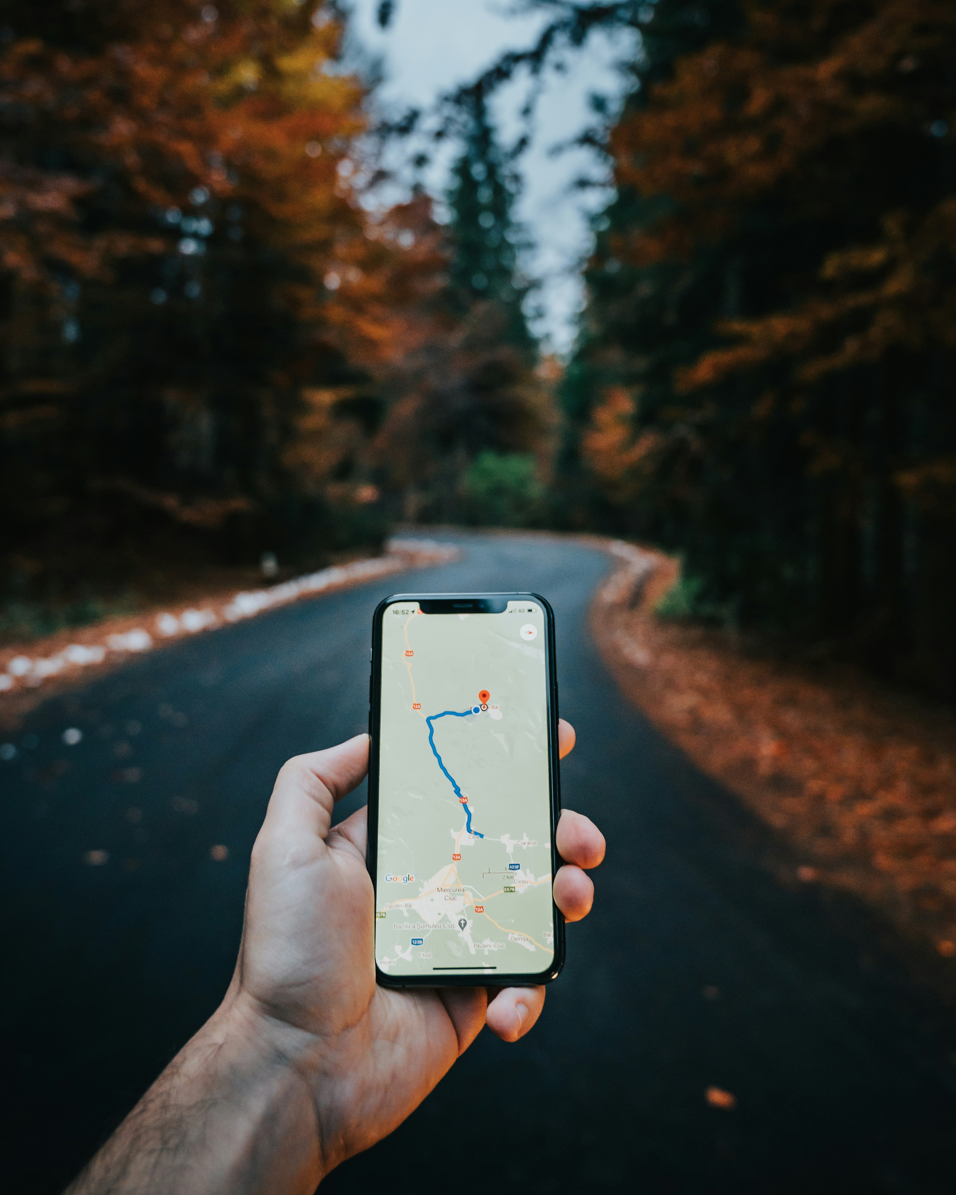 A person using maps on their phone 