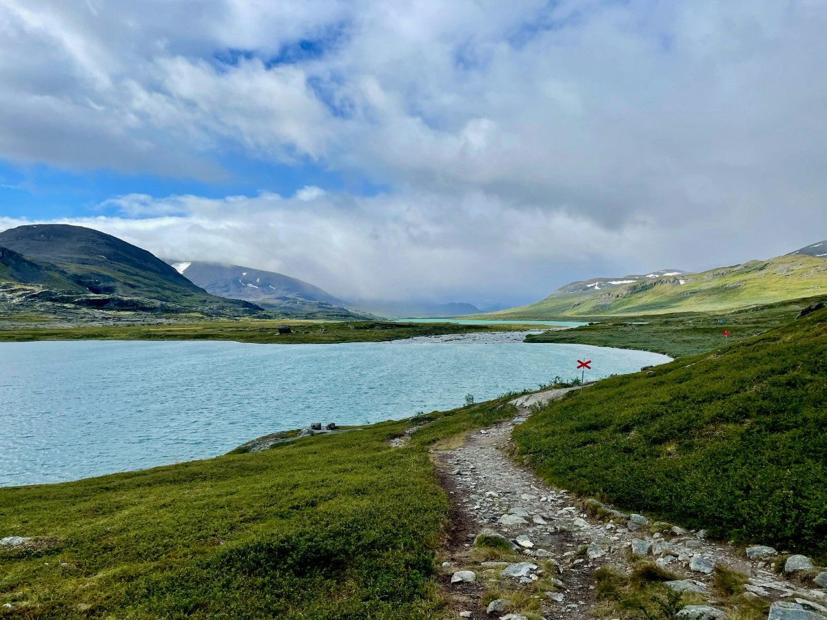 A lake on The Kungsleden Trail