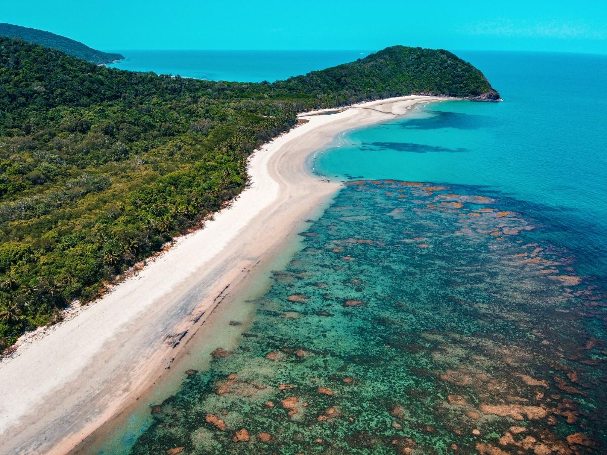 The Great Barrier Reef next to the coastline 