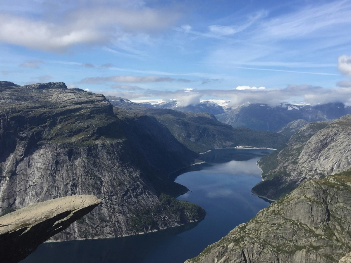 The lake at Trolltunga