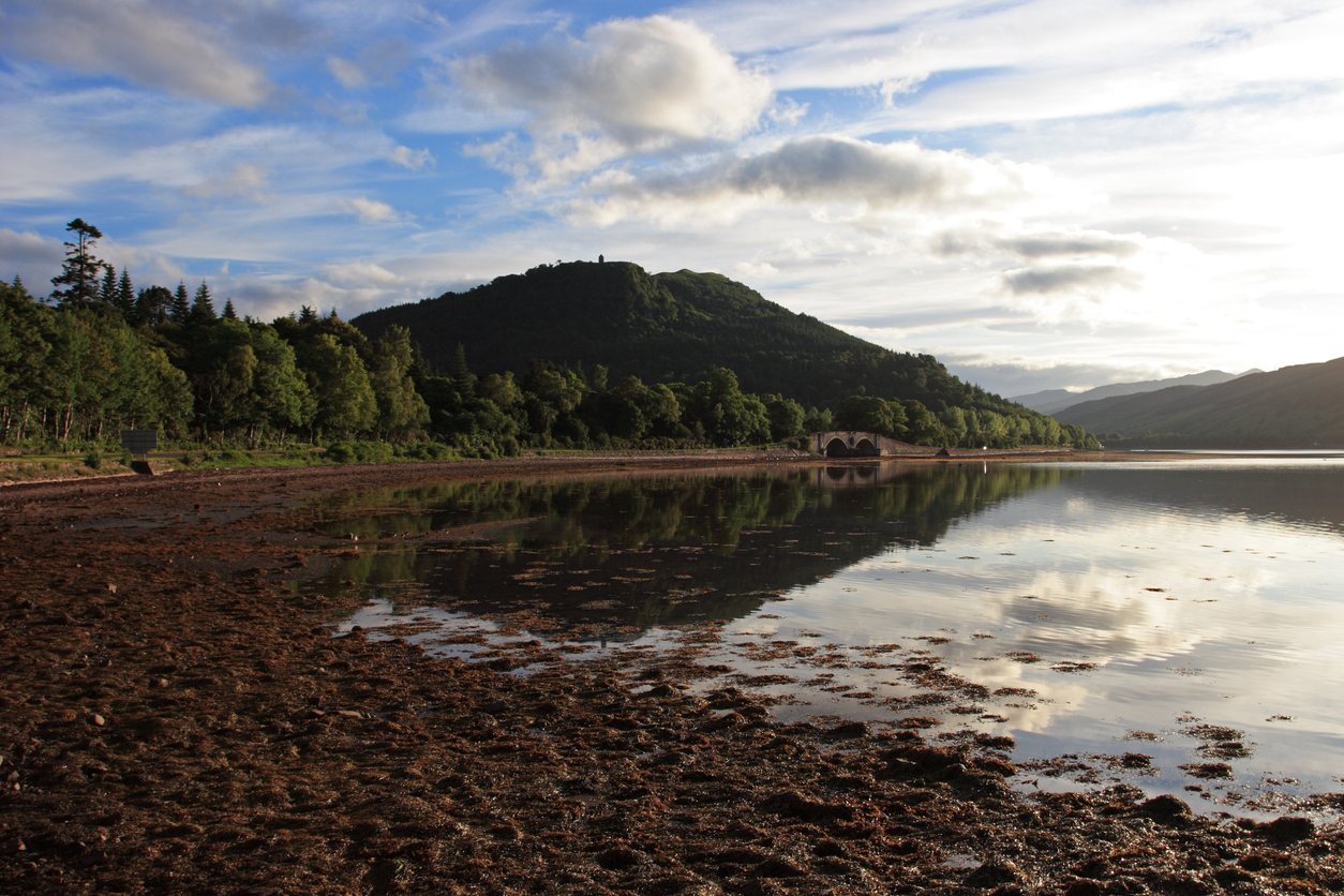 Sunrise on loch Fyne by Inveraray (Scotland, UK).