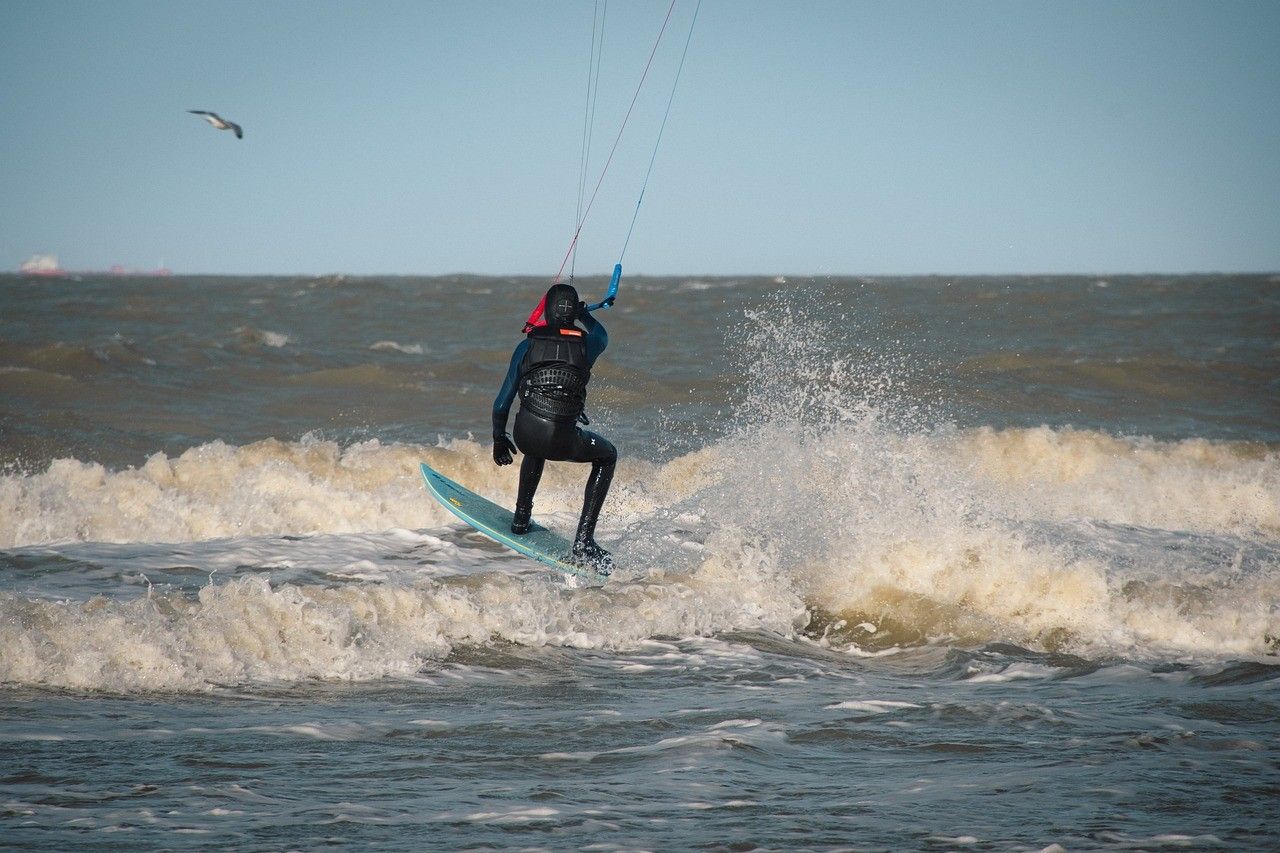 kitesurfing